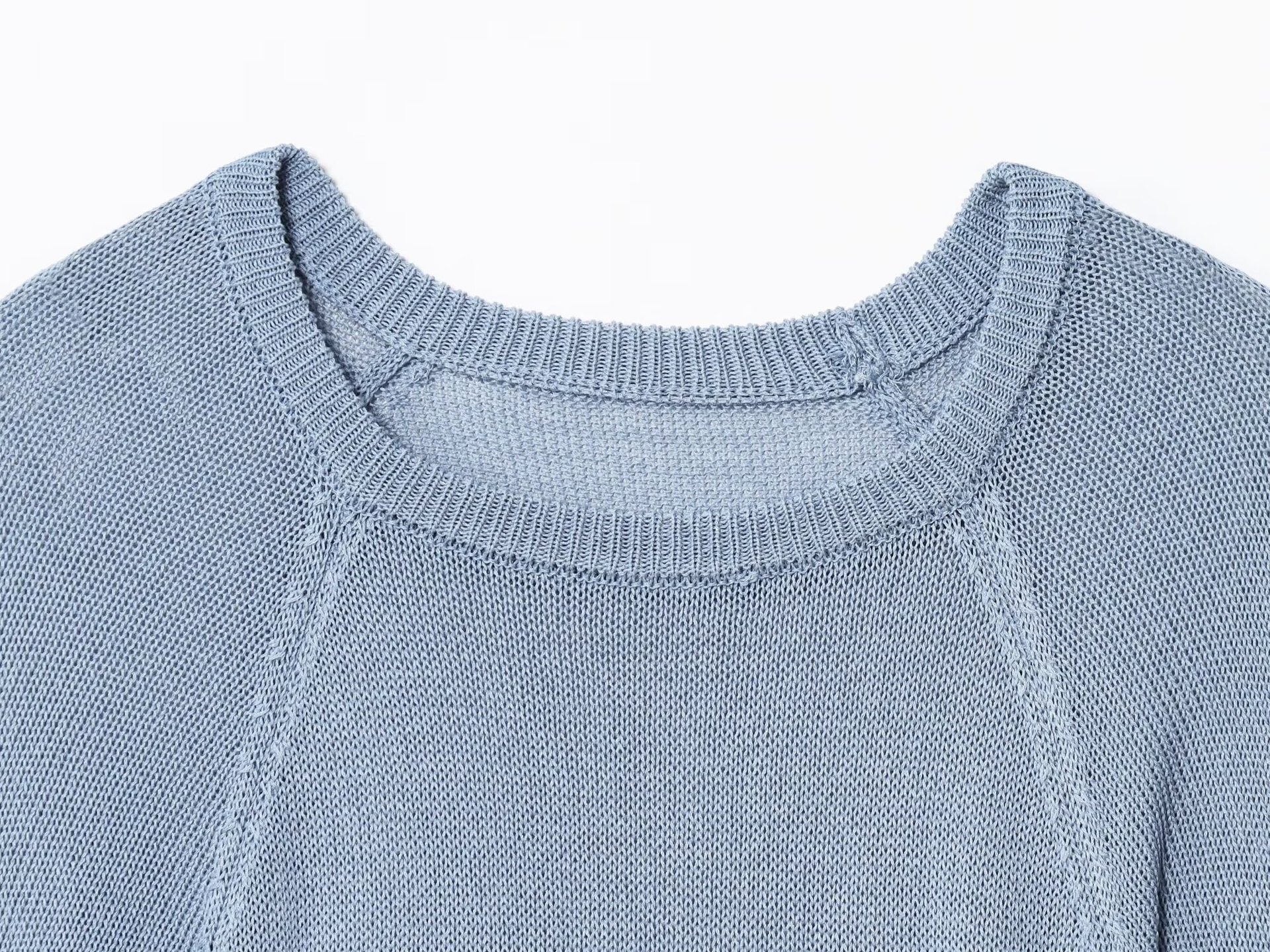 Lightweight U-Neck Pullover with Wide Volume Sleeves – Fine Knit Sweater