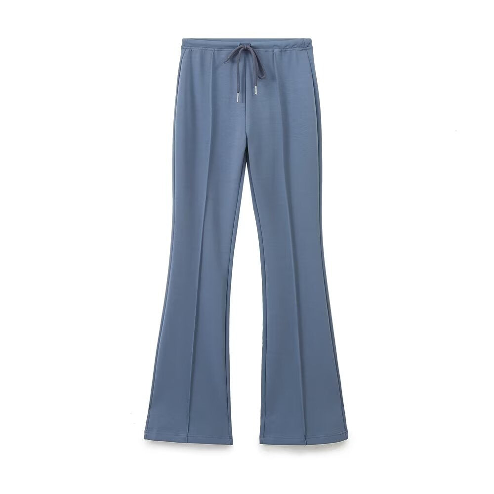 Set mit Kapuzen-Sweatshirt-Jacke und Trompetenhose