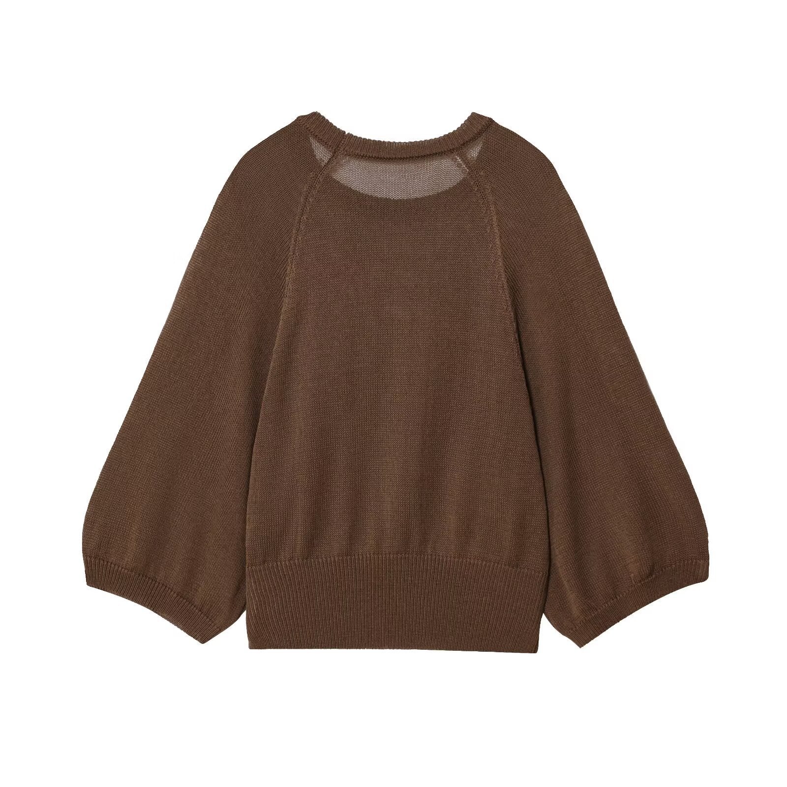 Lightweight U-Neck Pullover with Wide Volume Sleeves – Fine Knit Sweater