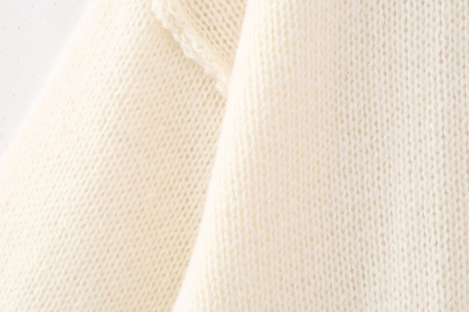 Cozy Oversized Knit Cardigan – Balloon Sleeve Button-Up Sweater