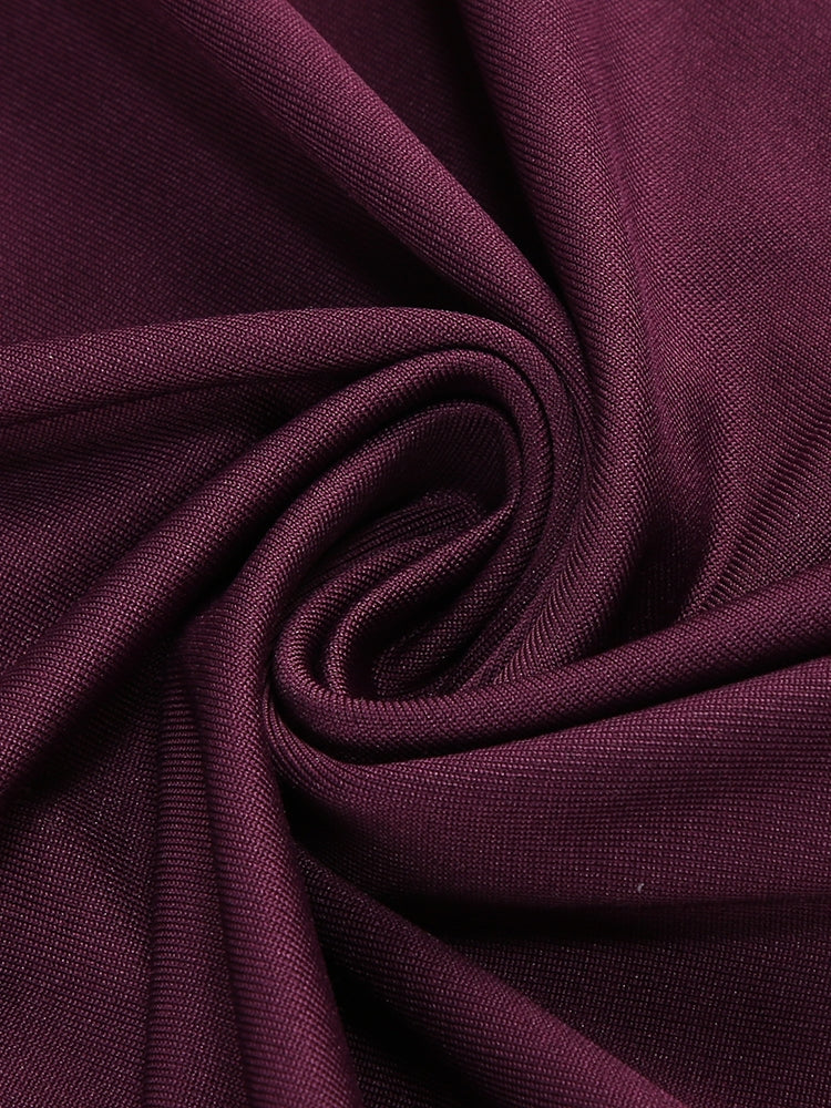 Ärmelloses Abendkleid mit Handschuhen