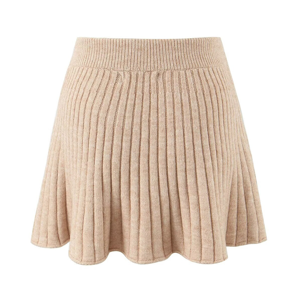 Strickkleid mit Rundhalsausschnitt und Minirock im Twisted-Design