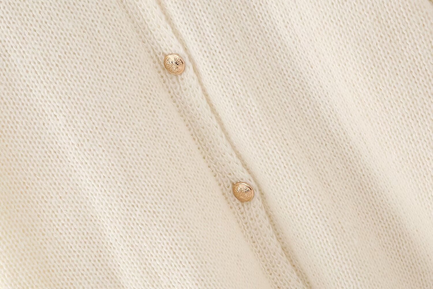 Cozy Oversized Knit Cardigan – Balloon Sleeve Button-Up Sweater