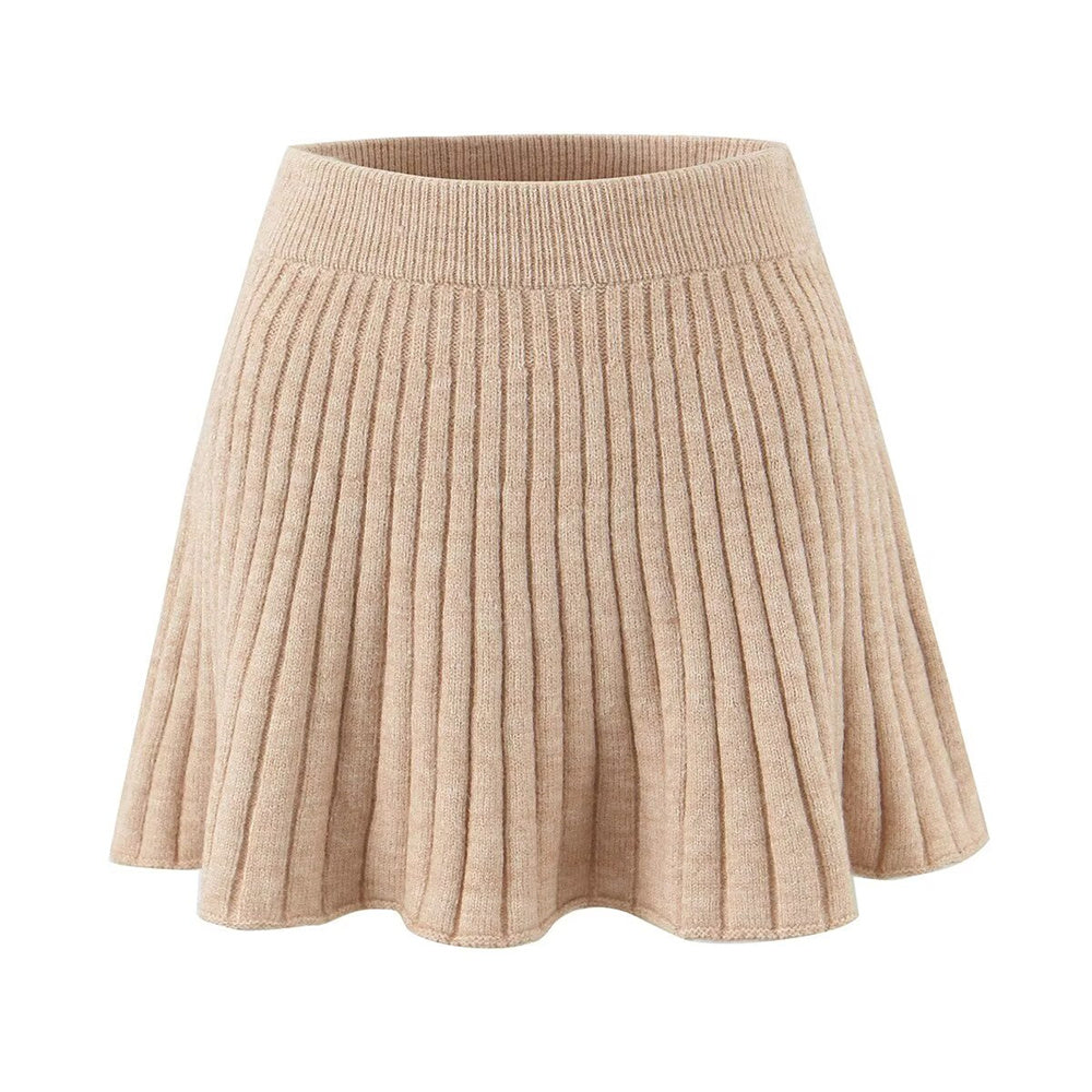 Strickkleid mit Rundhalsausschnitt und Minirock im Twisted-Design