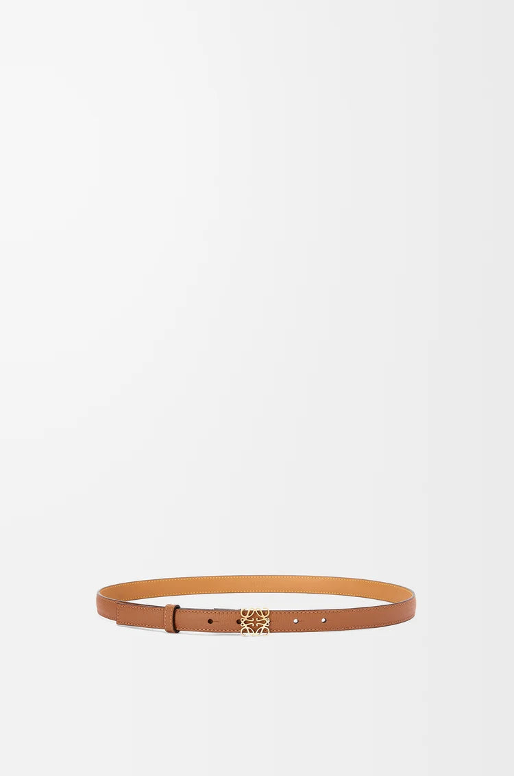 Elegante Leather Skinny Belt with Gold-Tone Anagram Buckle