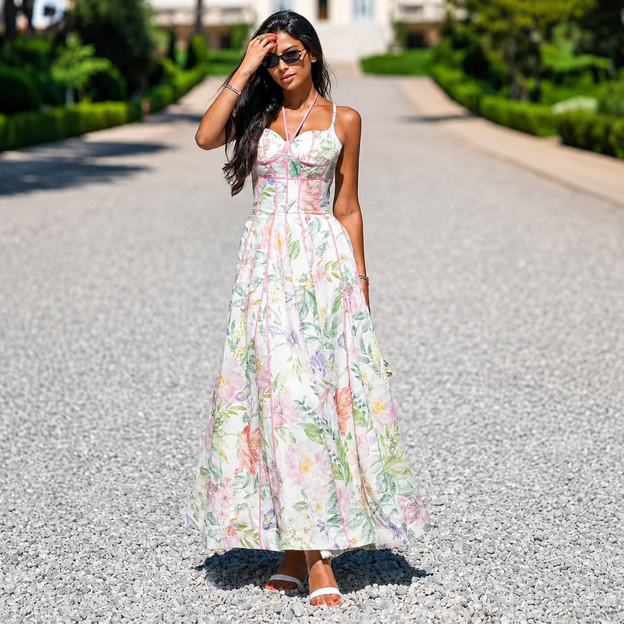 FLORA KLEID – Elegantes Maxikleid mit Blumenmuster und rosa Akzenten