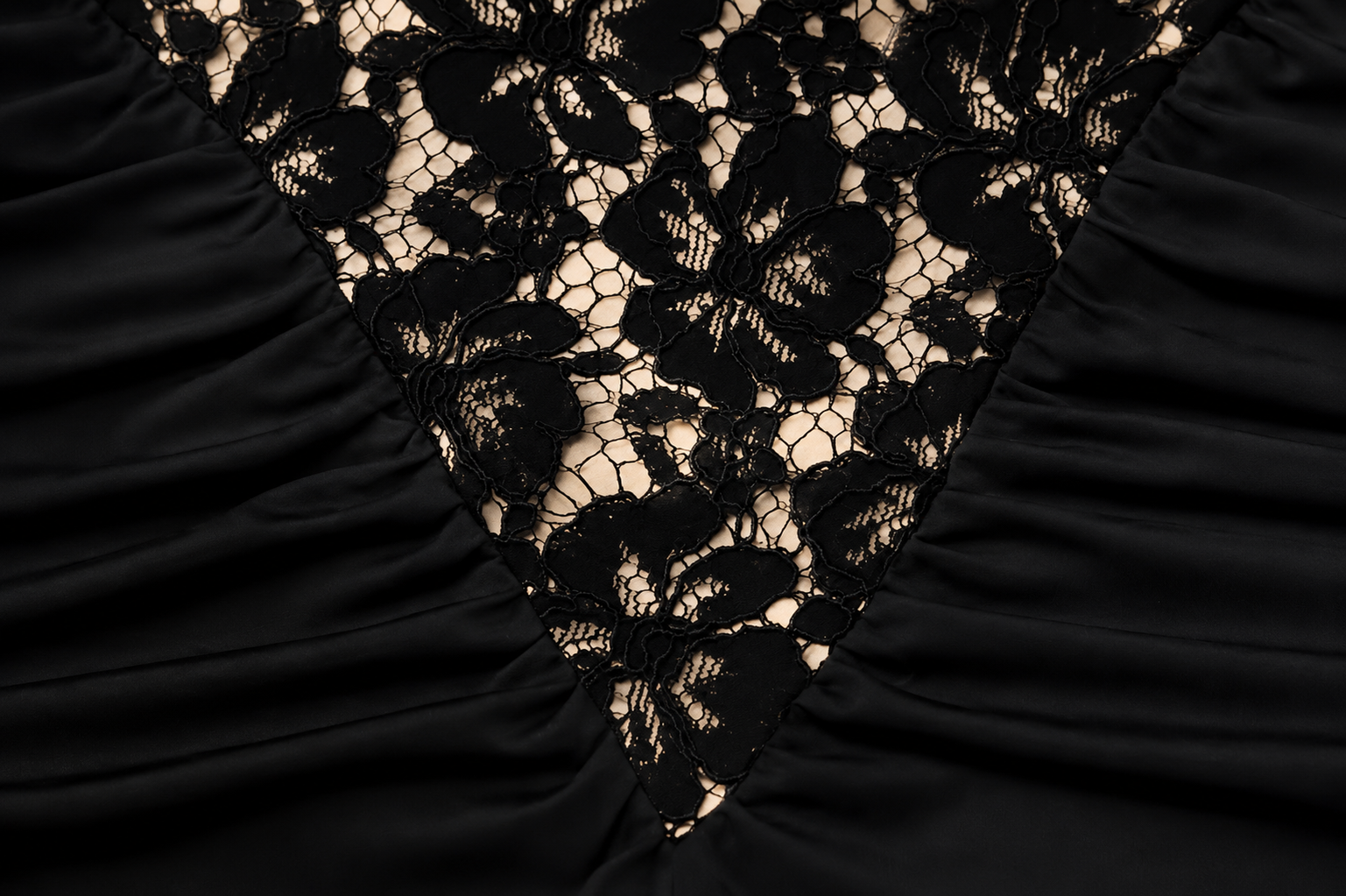 Nora Abendkleid – Elegantes Spitzen-Maxikleid