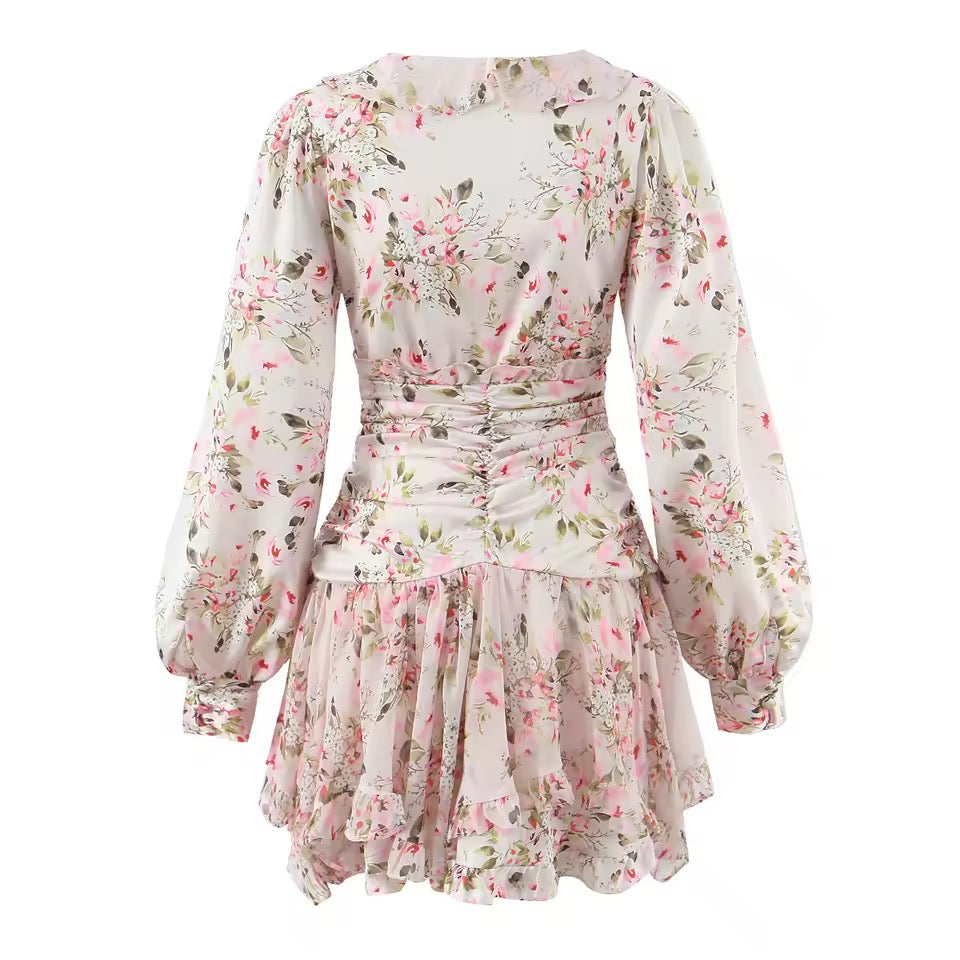 Cherry Bloom Kleid – Elegantes Blumen-Minikleid mit Rüschen und V-Ausschnitt