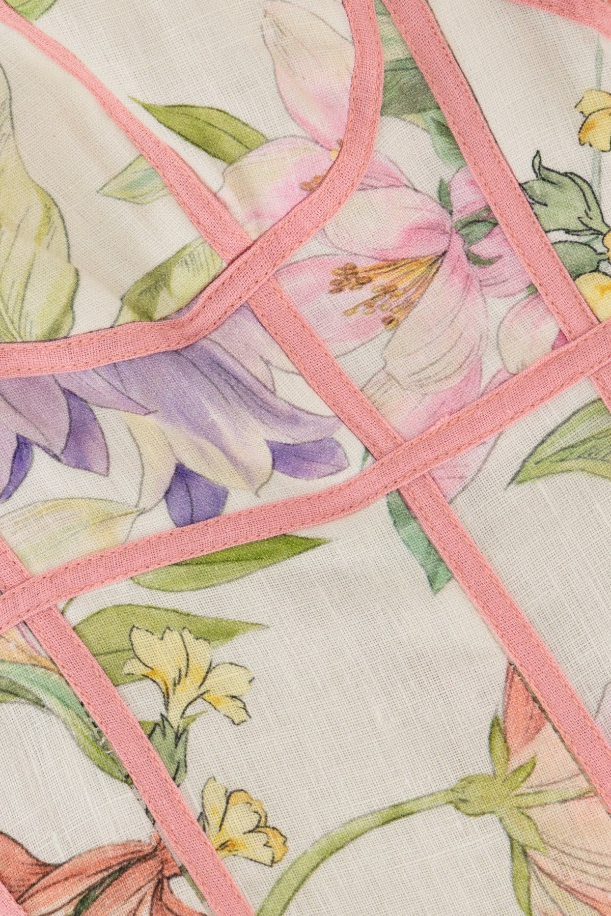 FLORA KLEID – Elegantes Maxikleid mit Blumenmuster und rosa Akzenten